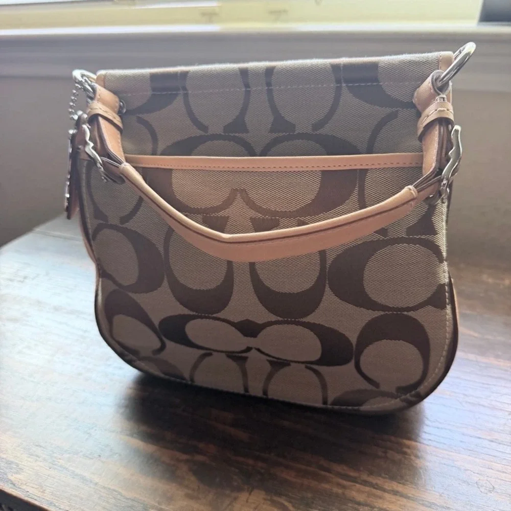 Coach‎ Willis 70th Anniversary Khaki signature Turnlock Crossbody Shoulder Ba